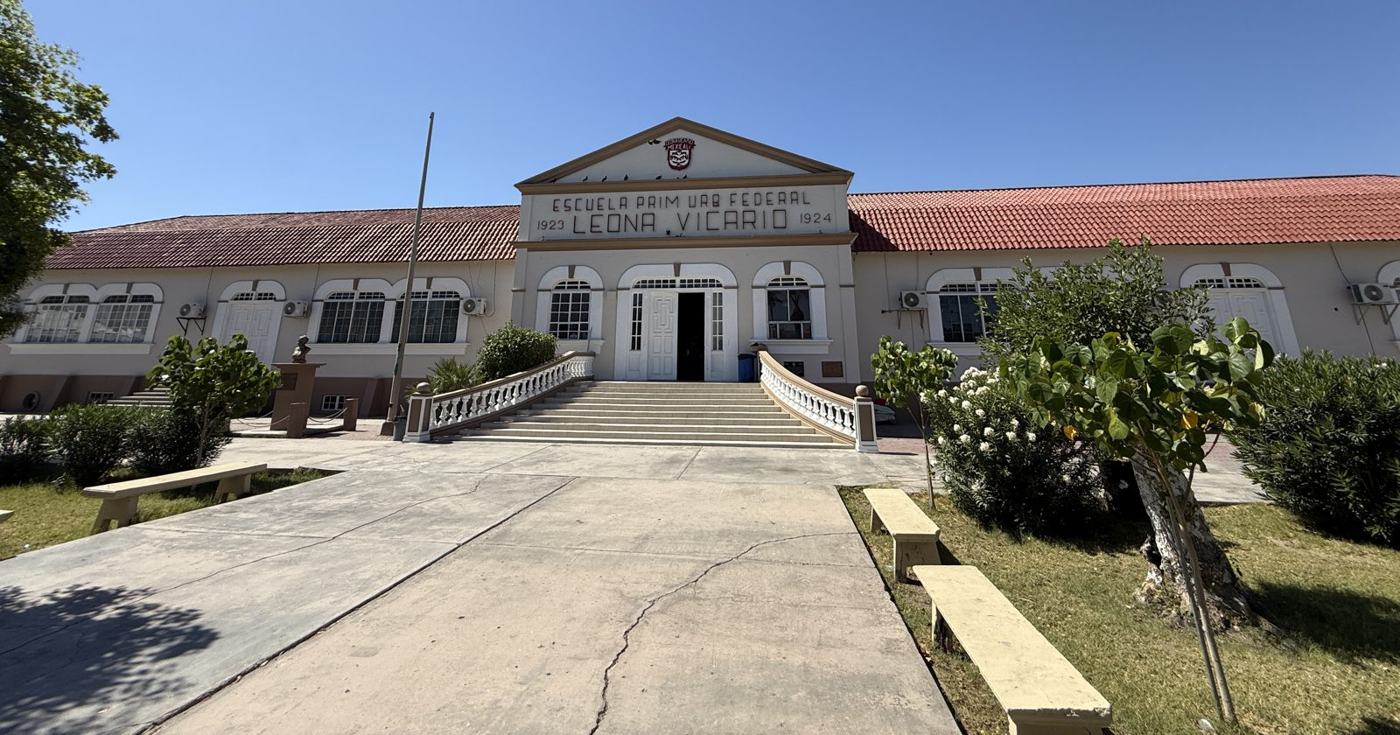 Fachada de la Escuela Leona Vicario